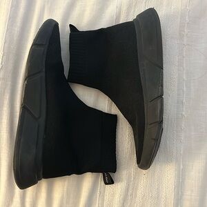 Aldo sock sneaker. All black, super comfortable!